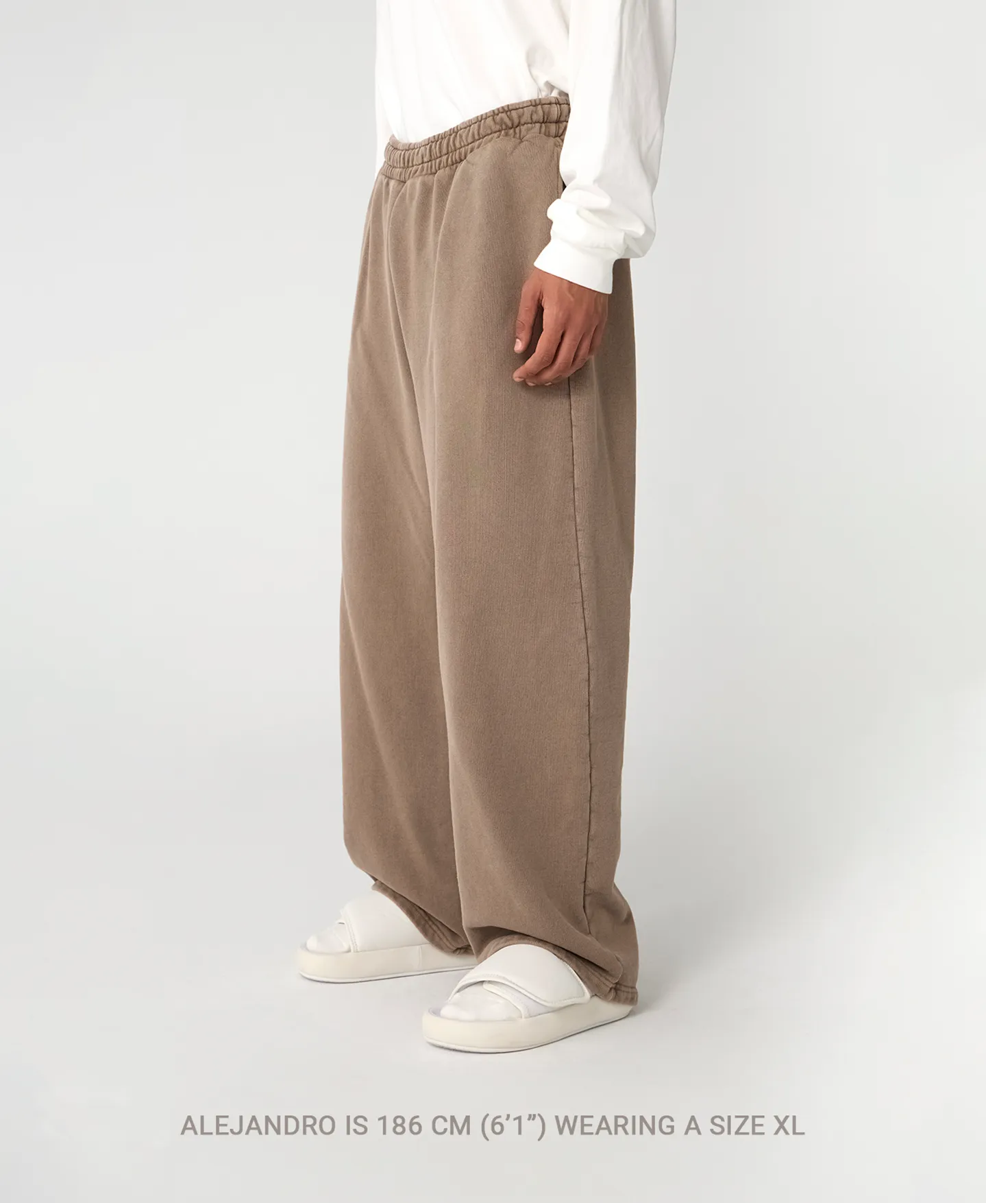 600 GSM 'Navy Blue' Straight-leg Pants