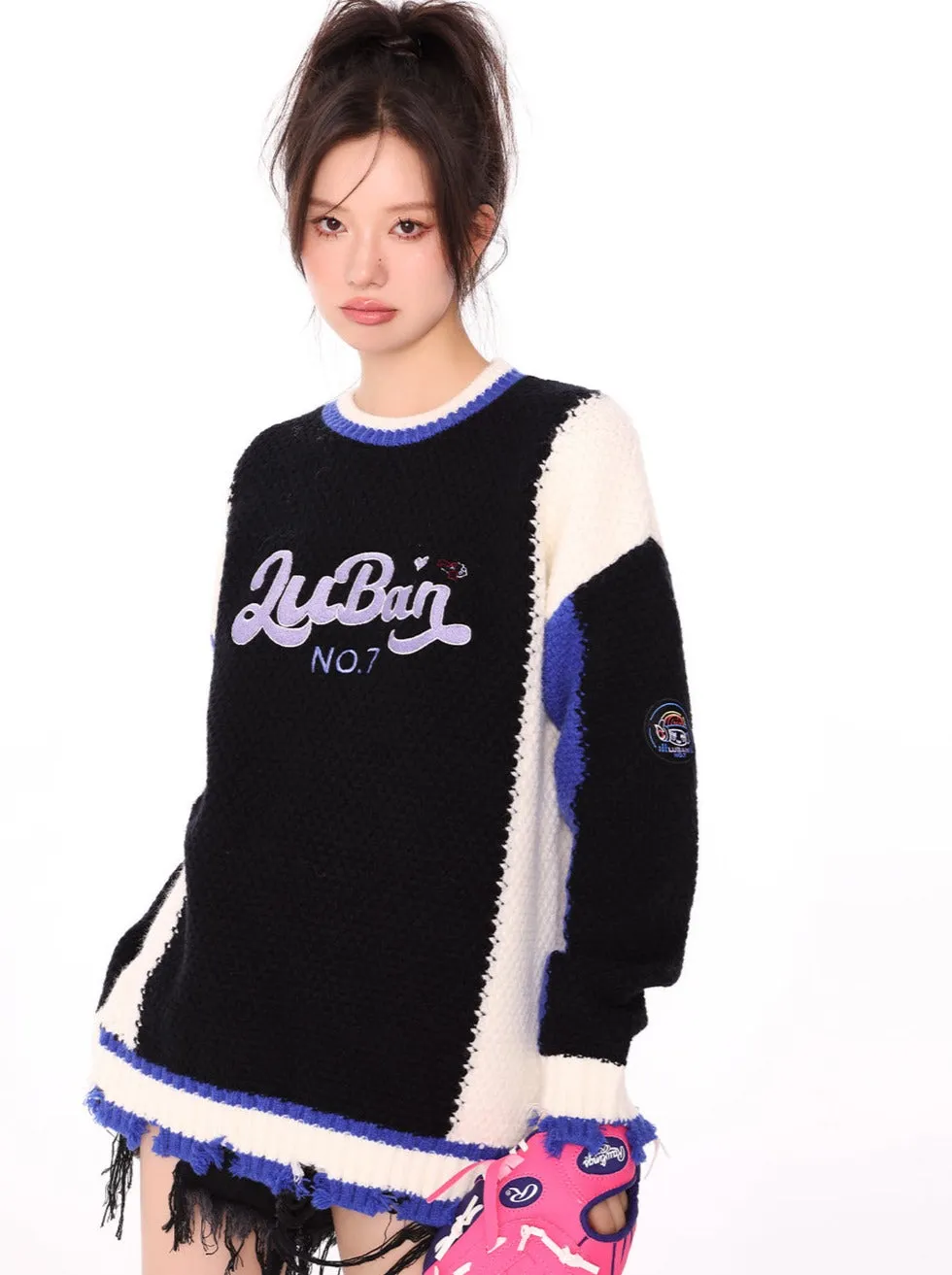 Contrast Color Logo Damaged Knit