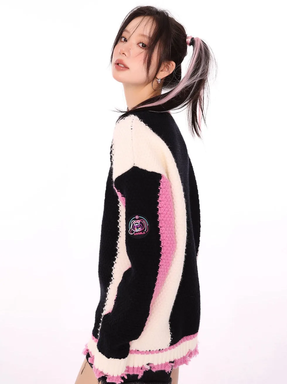 Contrast Color Logo Damaged Knit