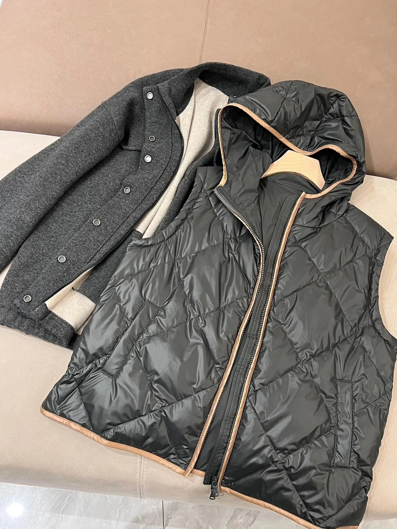 DERMEARNE Autumn Winter B*C Women's Cashmere Knitted Hooded Jacket Woman Goose Down Vest 2-Piece Set