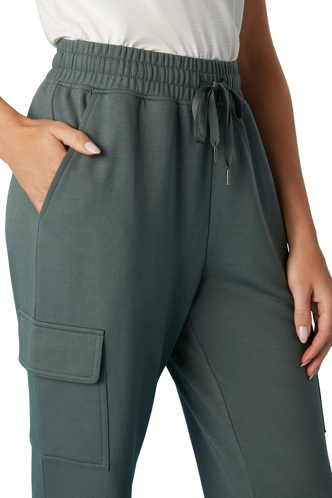 Lyla Pant