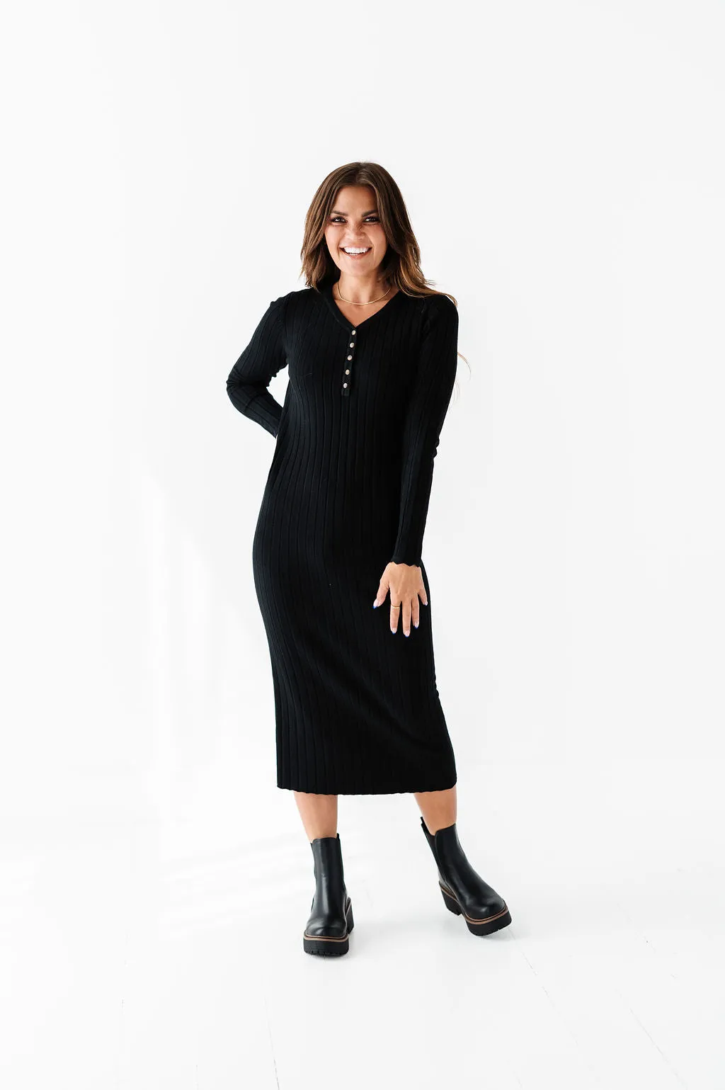 Willow Sweater Dress in Black - Size X-Large & 1X Left